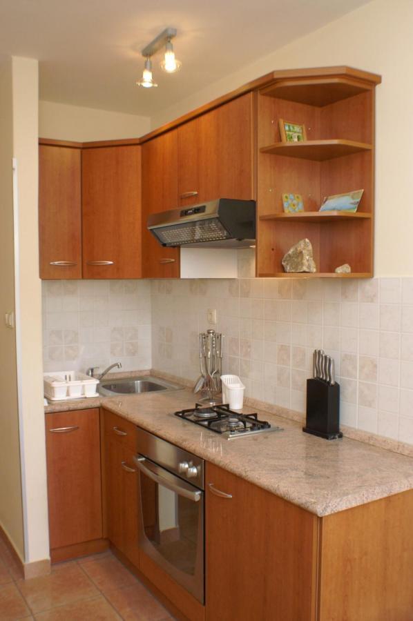 Apartments And Rooms By The Sea Jakisnica, Pag - 4160 Лун Екстериор снимка