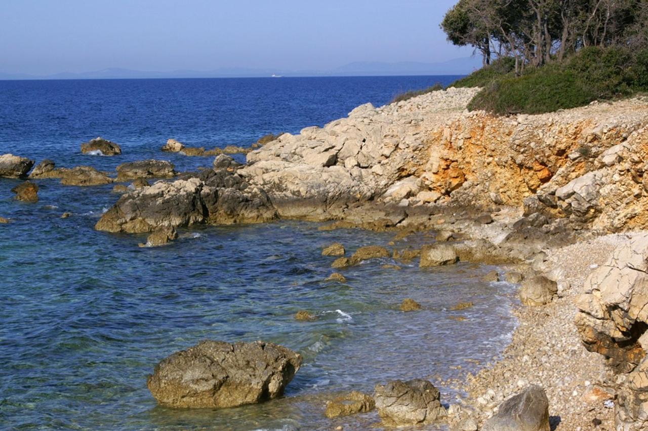 Apartments And Rooms By The Sea Jakisnica, Pag - 4160 Лун Екстериор снимка