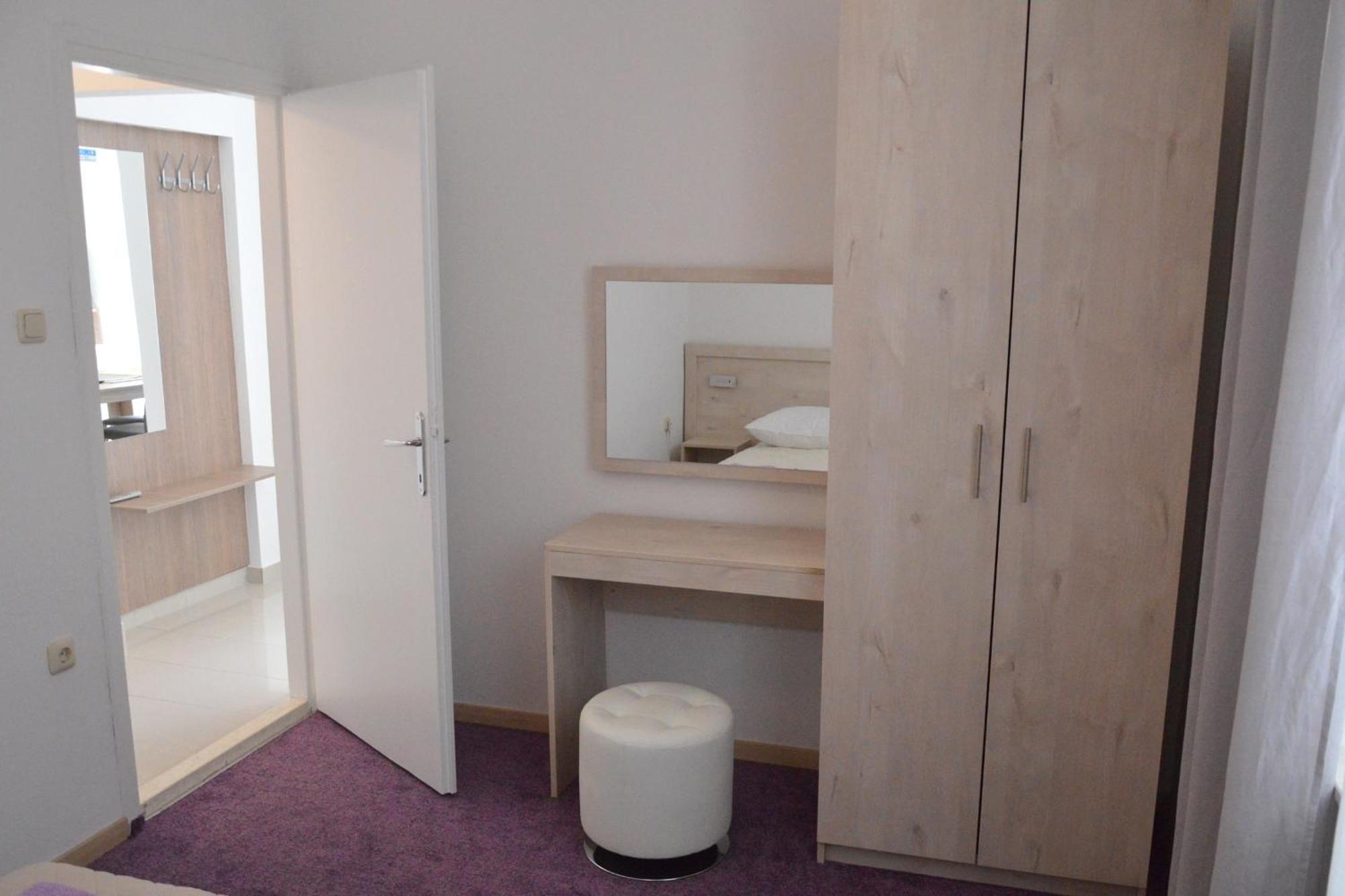 Apartments And Rooms By The Sea Jakisnica, Pag - 4160 Лун Стая снимка