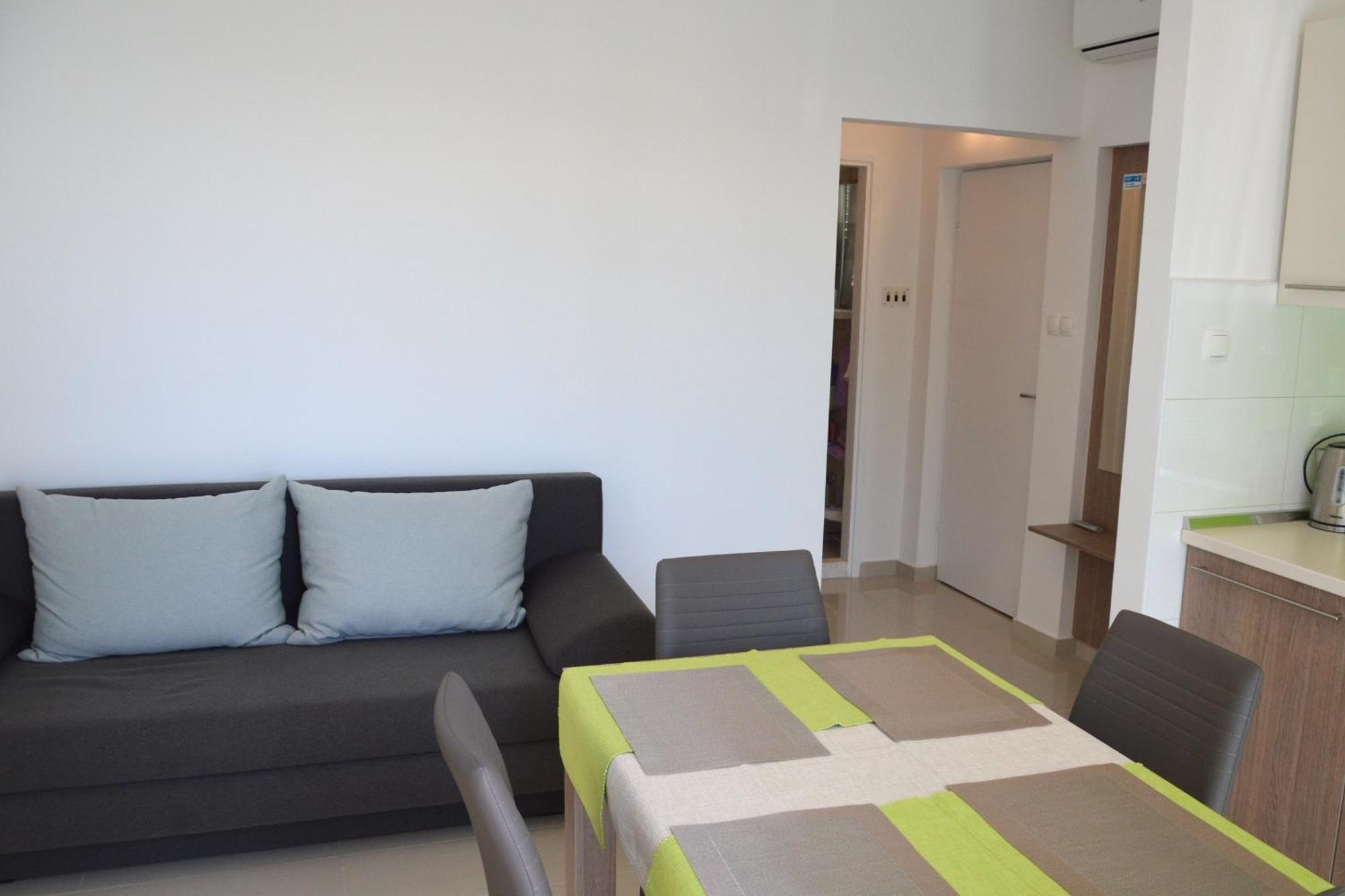 Apartments And Rooms By The Sea Jakisnica, Pag - 4160 Лун Екстериор снимка